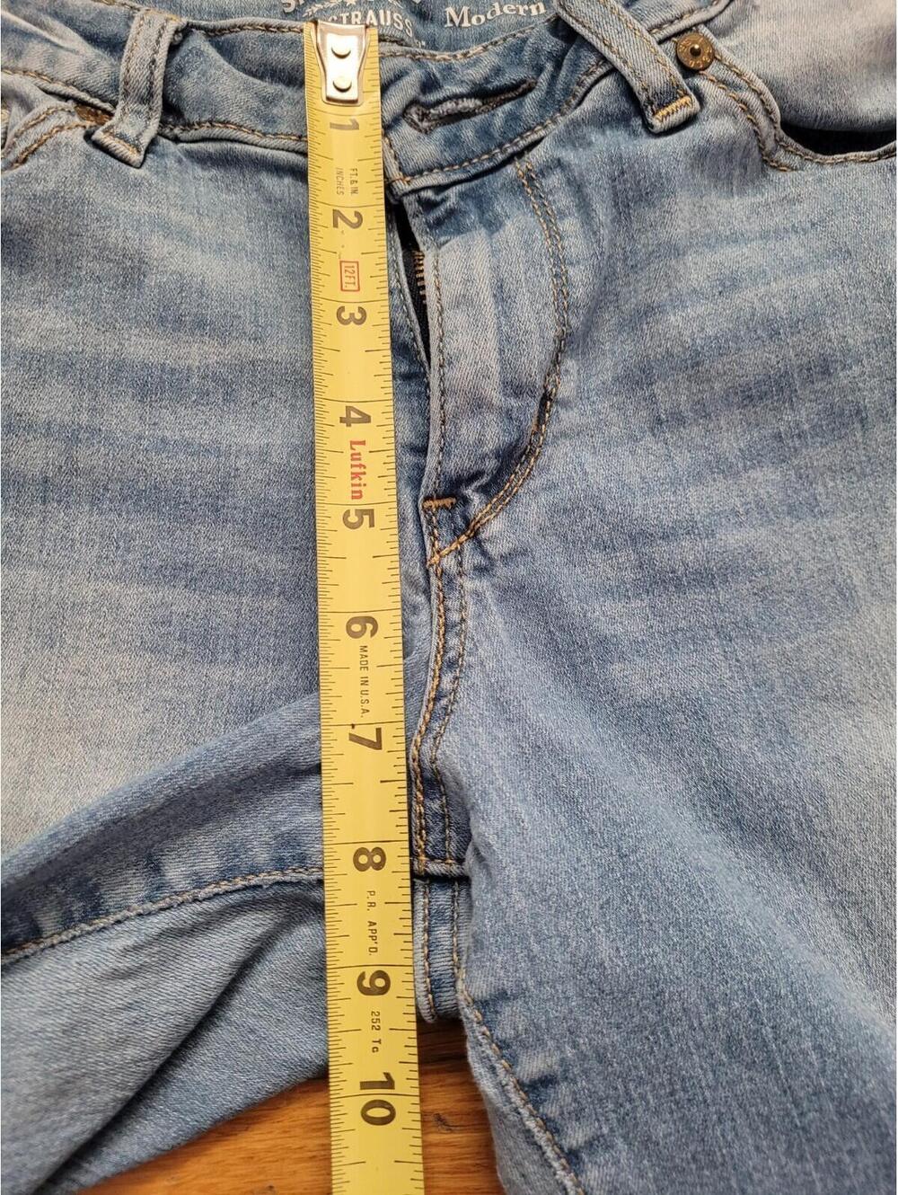 Levi Strauss Signature Co. Women's Modern Straight Jeans 29x32 - Picture 3 of 9